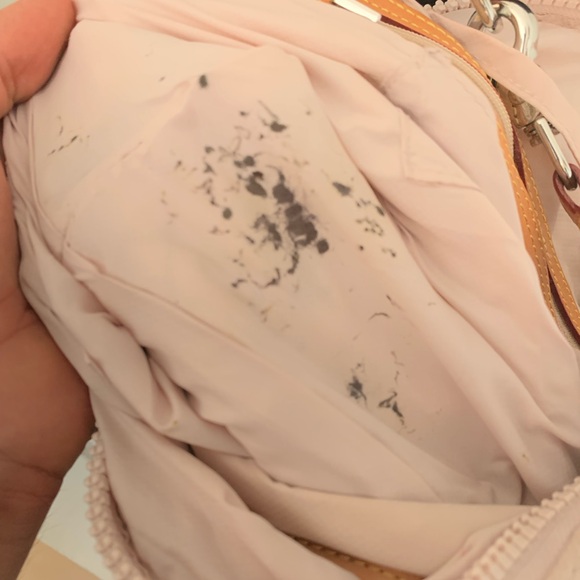 MZ Wallace Light crème  Quilted Crossbody Bag - Picture 11 of 12